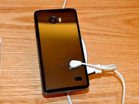 金立 W808 - 翻盖商务手机_资料手册-2