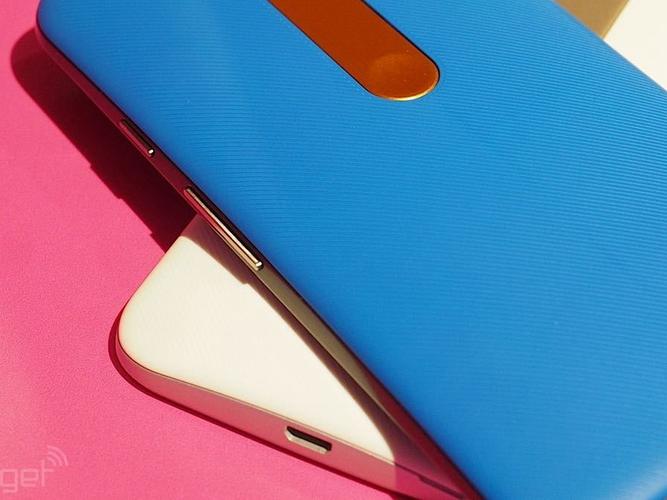 Moto G Turbo Edition - 快速充电智能手机_资料手册-3 Moto G Turbo Edition - 快速充电智能手机_资料手册-3