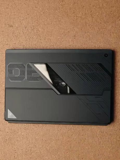 ASUS ROG Flow Z13 (2025) – 二合一高性能游戏本_资料库