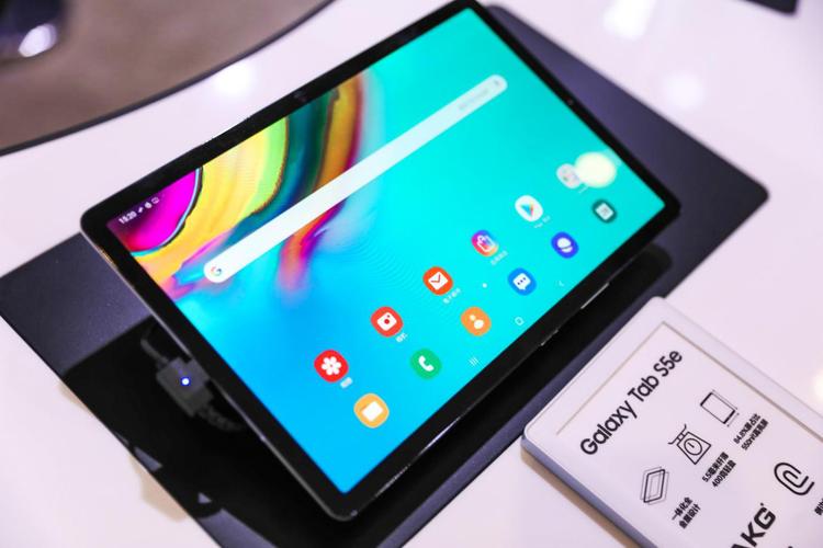 Galaxy Tab S5e 4G - 轻薄影音平板_资料手册-5 Galaxy Tab S5e 4G - 轻薄影音平板_资料手册-5