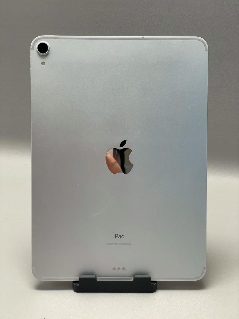11英寸iPad Pro (第1代) – 专业级平板电脑_资料库