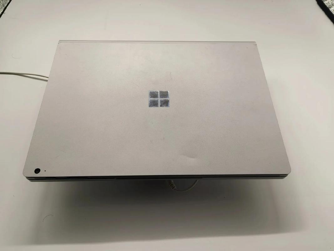 Microsoft Surface Book - 二合一创意笔记本_资料手册-5 Microsoft Surface Book - 二合一创意笔记本_资料手册-5