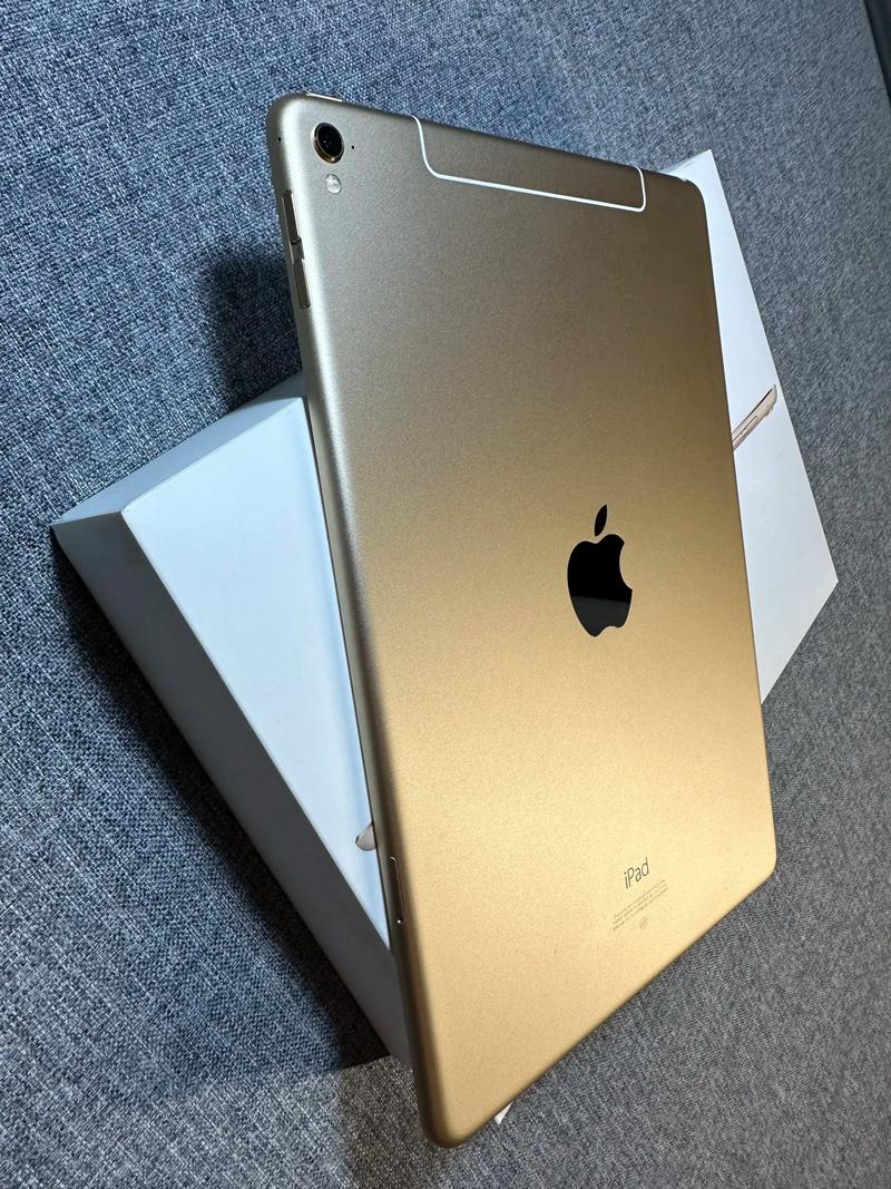 9.7 英寸 iPad Pro – 专业级平板电脑_资料手册
