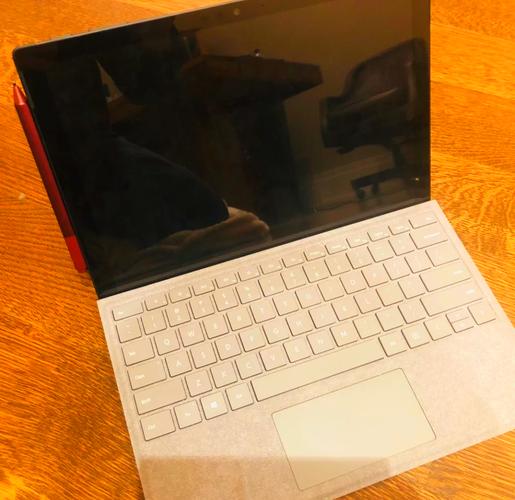 Microsoft Surface Pro 6 - 二合一轻薄笔记本_资料手册-5 Microsoft Surface Pro 6 - 二合一轻薄笔记本_资料手册-5