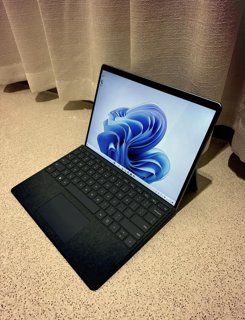 Microsoft Surface Pro 9 - 二合一触控平板电脑_资料手册-3