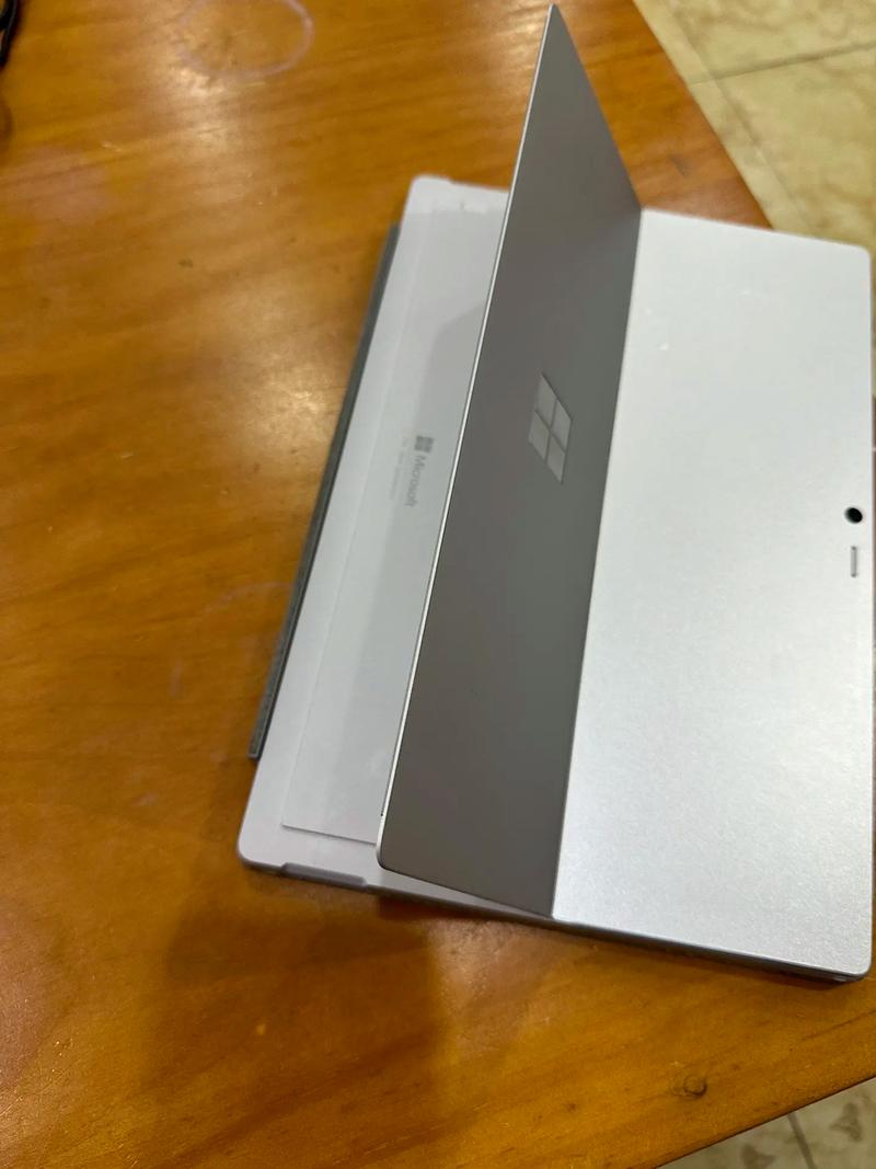 Microsoft Surface Pro (第5代2017) - 二合一便携平板电脑_资料手册-5