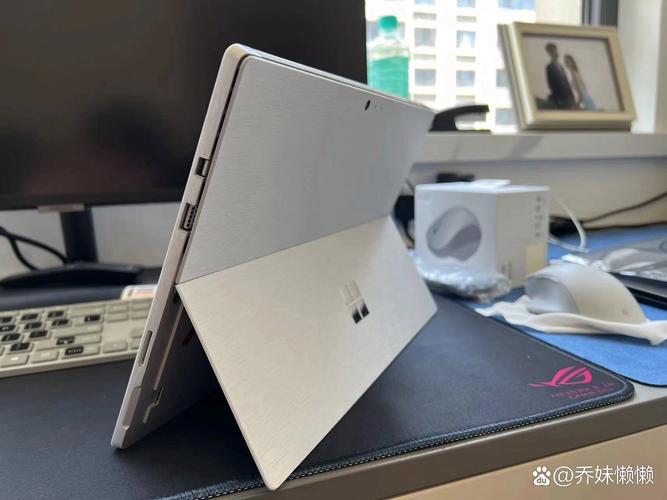 Microsoft Surface Pro 6 - 二合一轻薄笔记本_资料手册-1 Microsoft Surface Pro 6 - 二合一轻薄笔记本_资料手册-1