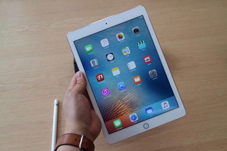 9.7 英寸 iPad Pro - 专业级平板电脑_资料手册-3