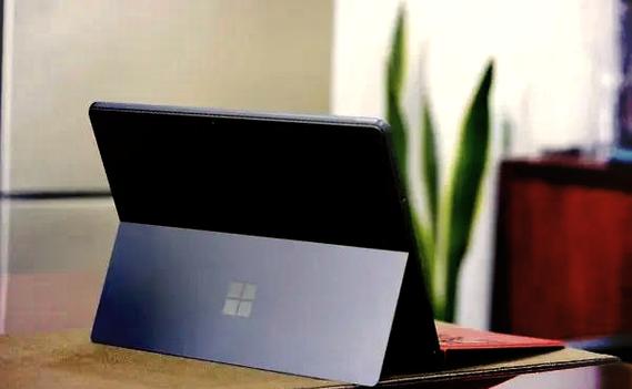 Microsoft Surface Pro 8 - 二合一轻薄平板_百科资料-4 Microsoft Surface Pro 8 - 二合一轻薄平板_百科资料-4