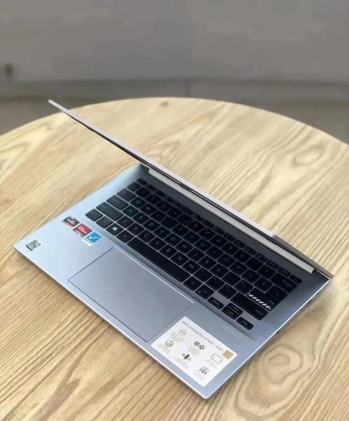 华硕 Chromebook CM14 - 轻薄长续航笔记本_资料手册-2