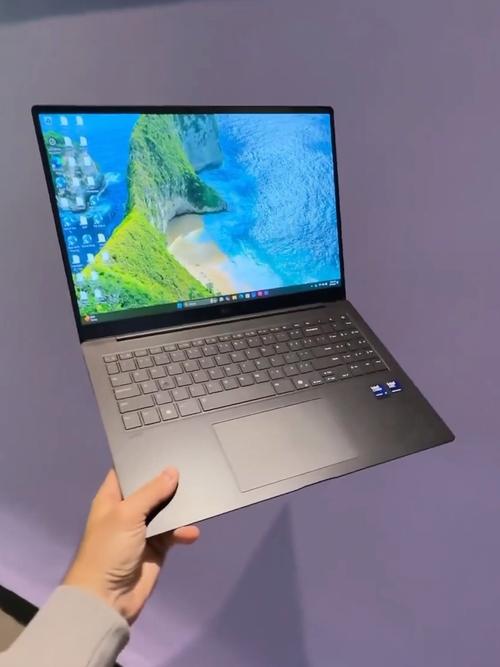 LG gram Pro 2025 - 超轻薄高性能笔记本_资料手册-4 LG gram Pro 2025 - 超轻薄高性能笔记本_资料手册-4