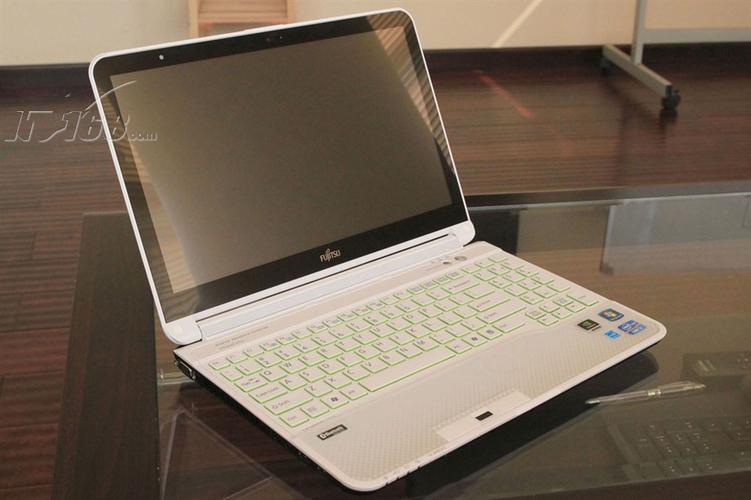 富士通 LifeBook U7610 - 轻薄商务笔记本_资料库-2