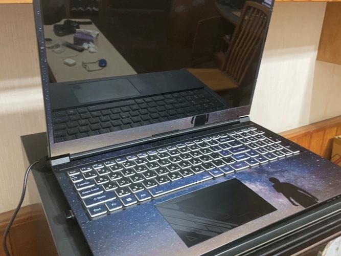 技嘉 AERO 17 HDR - 4K专业创作本_资料手册-3 技嘉 AERO 17 HDR - 4K专业创作本_资料手册-3
