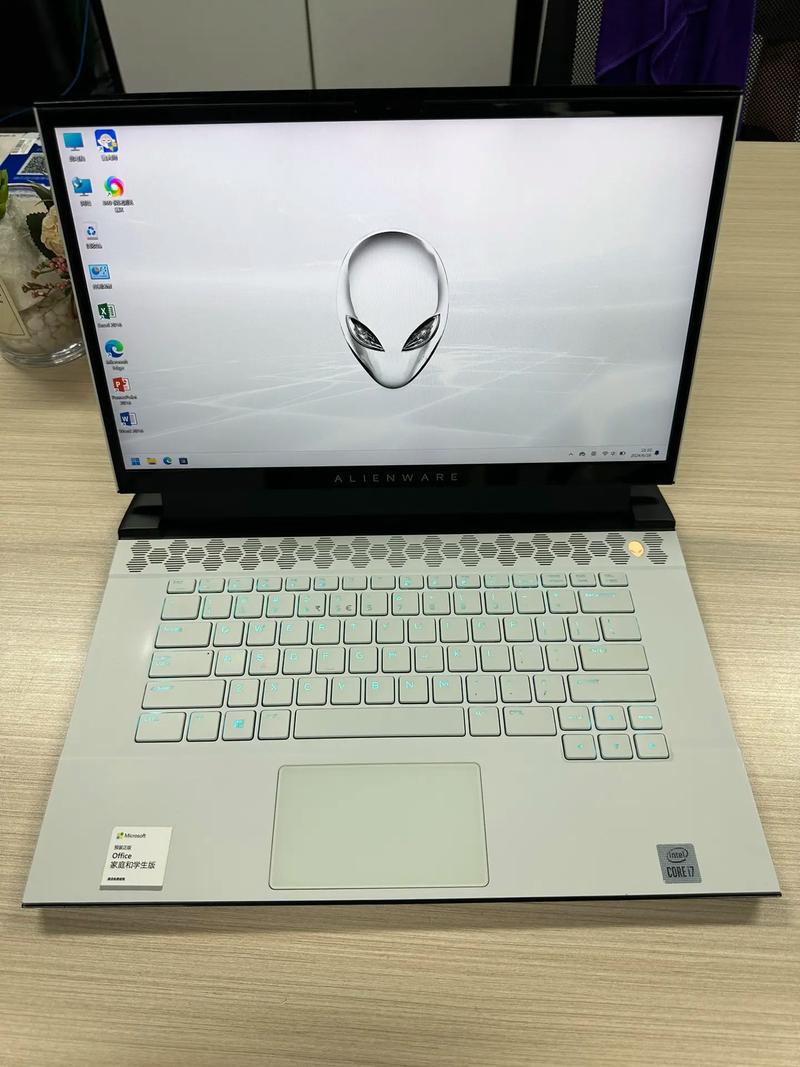 外星人 Alienware m15 R3 - 高刷电竞游戏本_资料手册-3