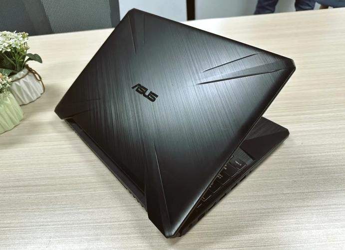 华硕 EagleTec - 高性能游戏鼠标_百科资料-2