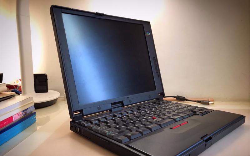 IBM ThinkPad 560 - 轻薄便携笔记本_资料手册-2 IBM ThinkPad 560 - 轻薄便携笔记本_资料手册-2