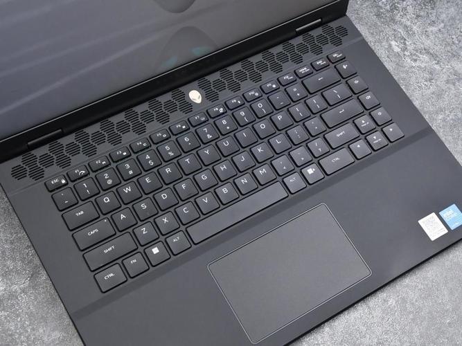 外星人 Alienware M16 R2 - 高性能游戏本_资料手册-3