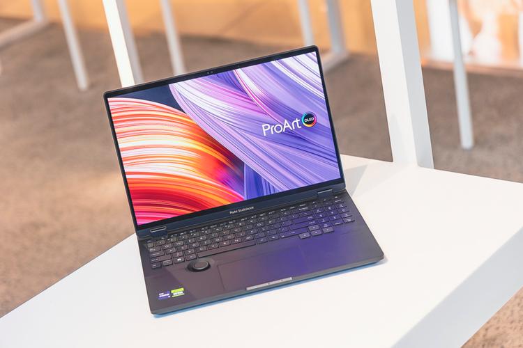 华硕 灵耀Pro 14 2023 - 高性能轻薄创作本_百科资料-2