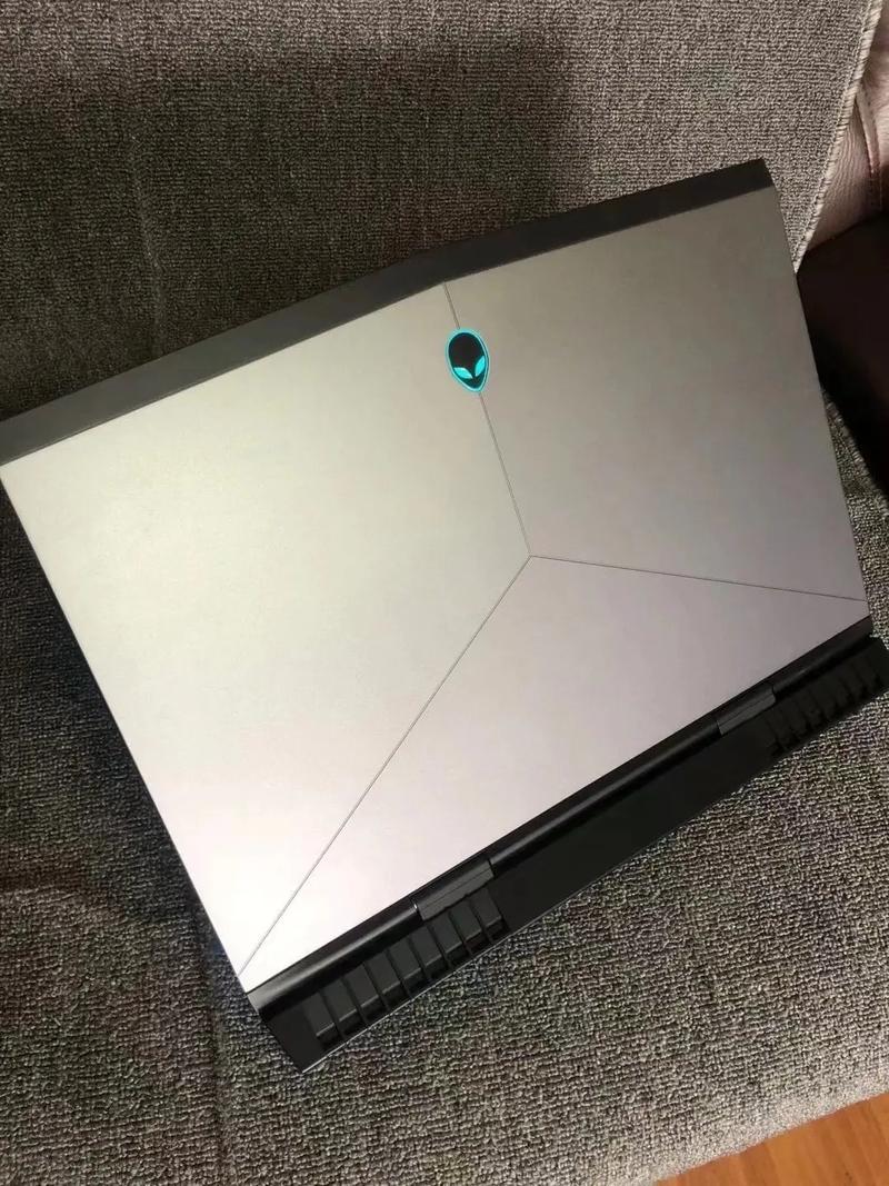 外星人 Alienware 14 - 高性能游戏笔记本_百科资料-4
