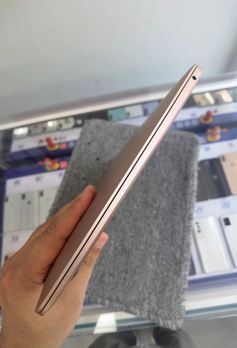 苹果 新MacBook Air 13寸系列 - 轻薄长续航笔记本_百科资料-5 苹果 新MacBook Air 13寸系列 - 轻薄长续航笔记本_百科资料-5
