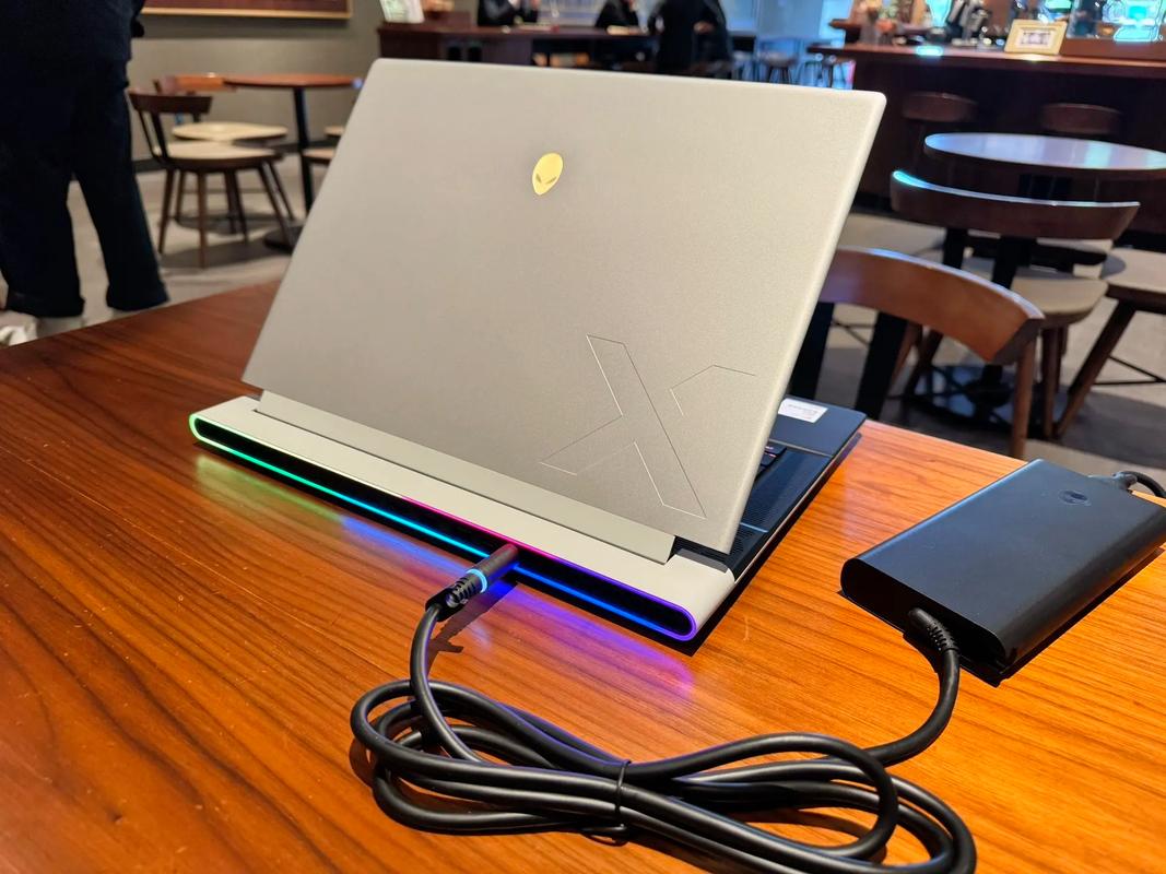 外星人 Alienware x16 R2 - 高性能游戏笔记本_资料库-3