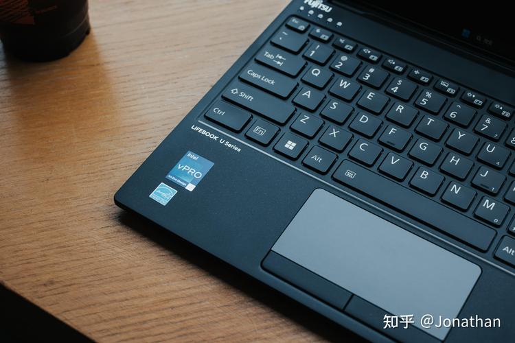 富士通 LifeBook S904 - 轻薄商用笔记本_资料手册-4