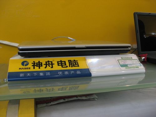 神舟（Hasee）承运W300R - 高性能游戏笔记本_百科资料-3