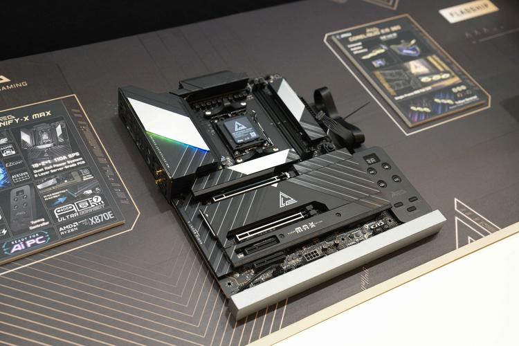 微星(MSI)Summit系列 - 高性能商务笔记本_资料手册-2 微星(MSI)Summit系列 - 高性能商务笔记本_资料手册-2