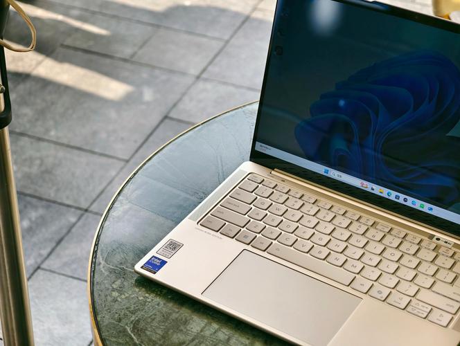 联想（Lenovo）YOGA Air 14 Aura AI元启版 - AI轻薄笔记本_百科资料-4