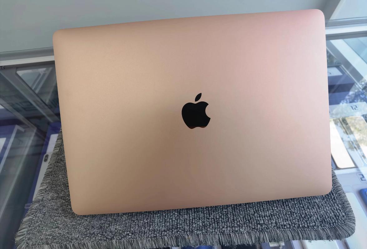 苹果 新MacBook Air 13寸系列 – 轻薄长续航笔记本_百科资料