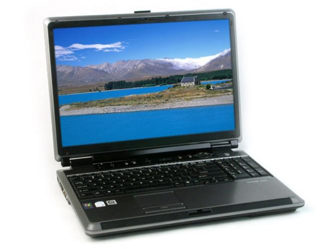 富士通 LifeBook U7512 - 轻薄商务笔记本_资料手册-3 富士通 LifeBook U7512 - 轻薄商务笔记本_资料手册-3