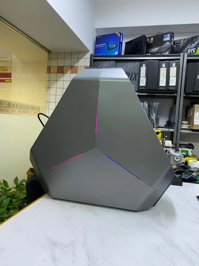 外星人 Alienware Area-51 R1 - 顶级游戏台式机_百科资料-2 外星人 Alienware Area-51 R1 - 顶级游戏台式机_百科资料-2