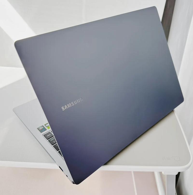 三星Galaxy Book4 Pro 360 - 高性能翻转触控本_资料手册-2