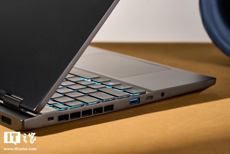 机械革命（MECHREVO）耀世15 Pro - 高性能游戏笔记本_百科手册-4