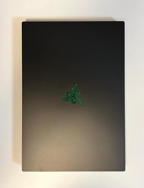 雷蛇（Razer）灵刃潜行版 - 高性能轻薄游戏本_资料集锦-4