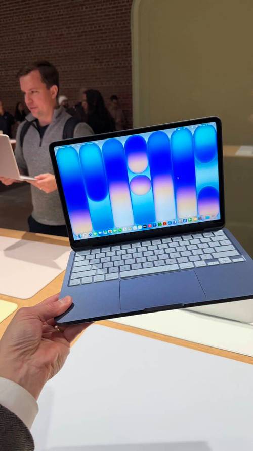 苹果 MacBook Neo - 轻薄高性能笔记本_百科资料-3