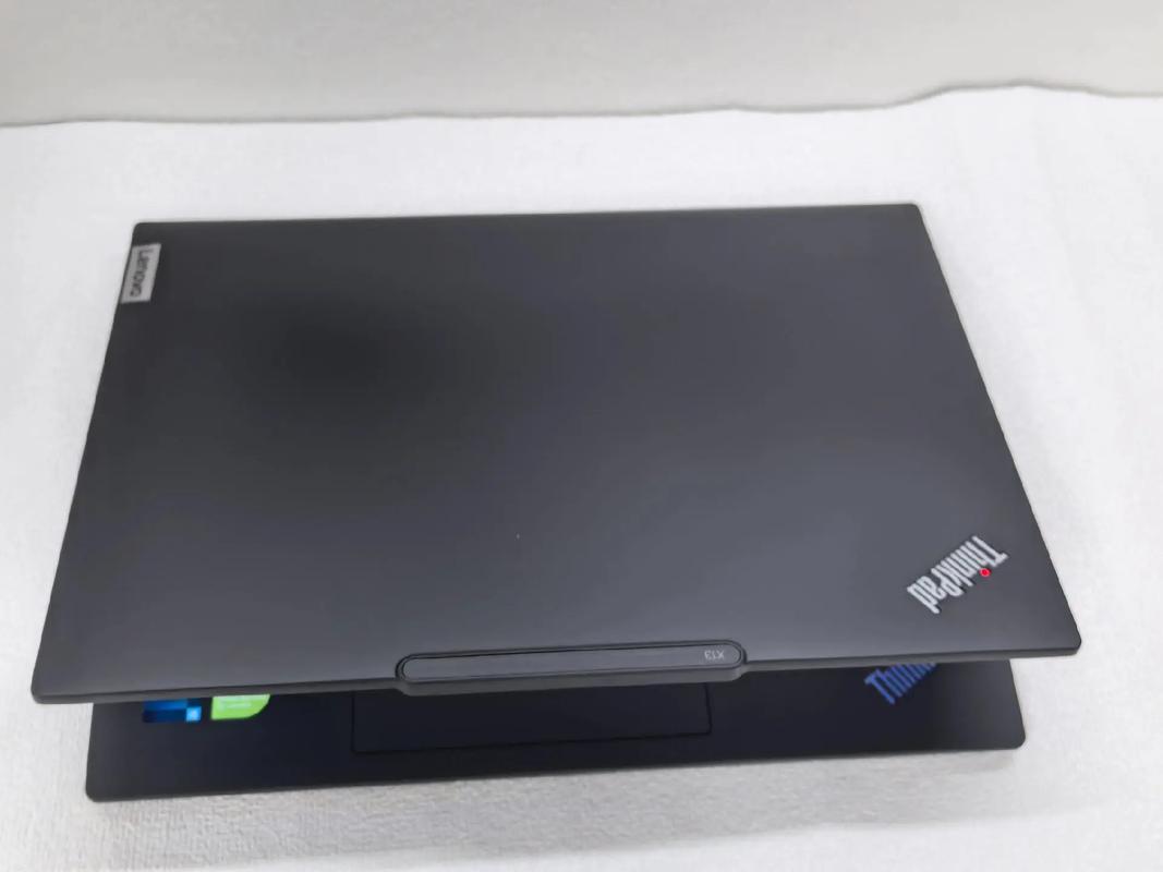 联想(Lenovo)ThinkPad X13 Gen 4 - 商用轻薄笔记本_资料库-3 联想(Lenovo)ThinkPad X13 Gen 4 - 商用轻薄笔记本_资料库-3