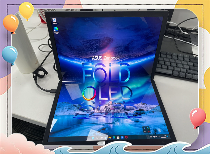 华硕 灵耀 X Fold - 折叠触控笔记本_百科资料-1