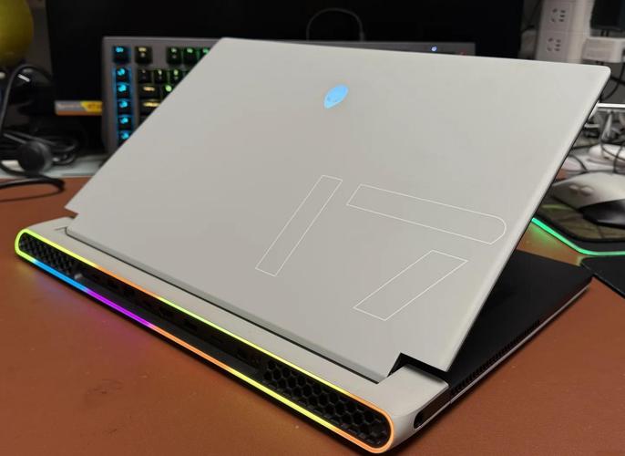 外星人 Alienware x17 R2 - 高性能游戏本_百科资料-3