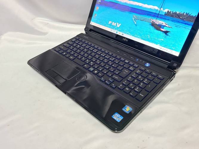 富士通 LifeBook SH772 - 轻薄便携商务笔记本_百科资料-5 富士通 LifeBook SH772 - 轻薄便携商务笔记本_百科资料-5