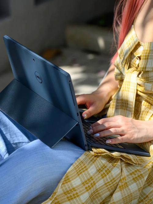 戴尔 Latitude 7350 – 轻薄商用笔记本_资料手册