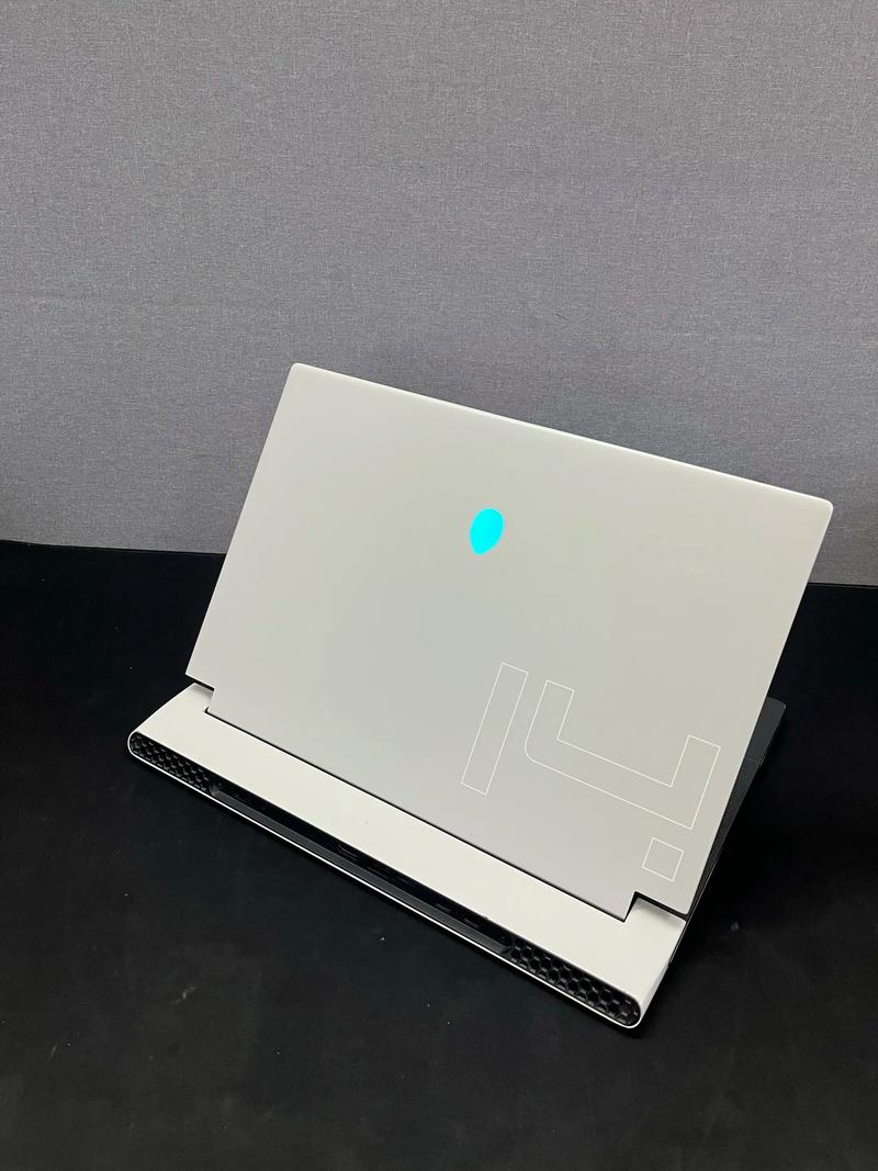 外星人 Alienware x14 – 高性能轻薄游戏本_资料库