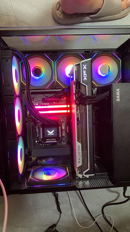 技嘉 AORUS 15G - 高性能游戏本_资料库-3 技嘉 AORUS 15G - 高性能游戏本_资料库-3