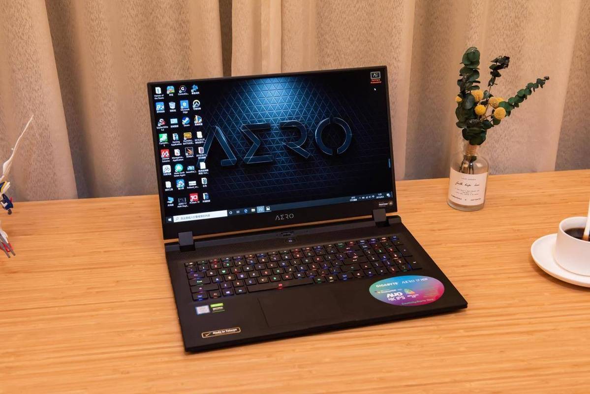 技嘉 AERO 17 HDR (Intel 11th Gen) - 专业创作设计本_资料手册-1