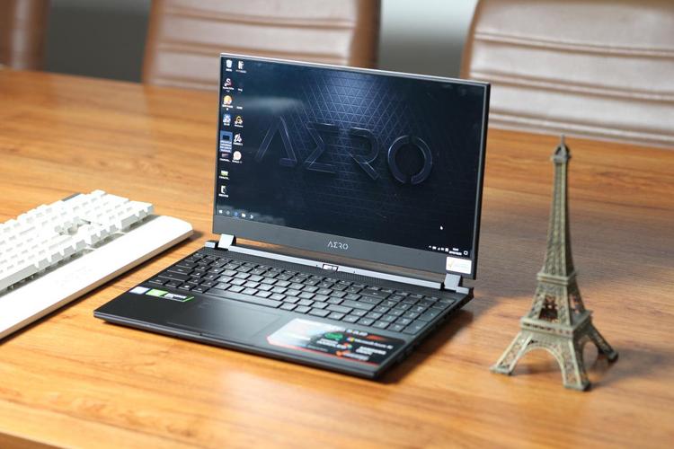 技嘉 AERO 15 OLED (第11代) – 4K OLED设计师笔记本_资料手册