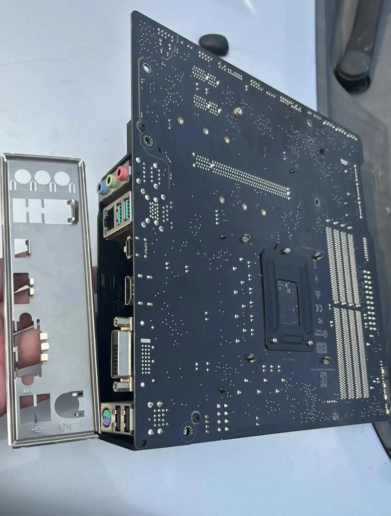 华硕 MNB - 高性能游戏本_资料集锦-2