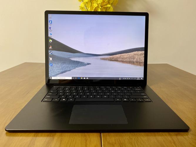 微软(Microsoft)Surface Book 3 - 高性能二合一笔记本_资料库-3 微软(Microsoft)Surface Book 3 - 高性能二合一笔记本_资料库-3
