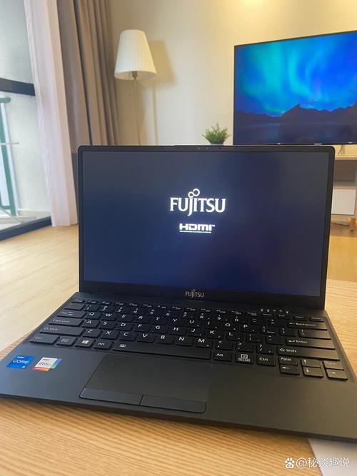 富士通 LifeBook UH-X – 超轻碳纤维笔记本_资料手册