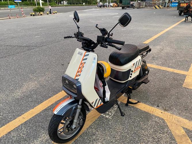 虹舟（Hongzhou）T300 - 高性价比学生手机_百科资料-3