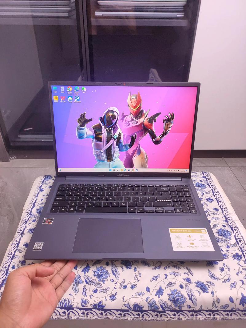 华硕 无畏 15 锐龙版 - 高刷护眼全能本_百科资料-1